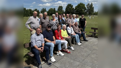 V.l.: Helmut Mönnikes, Andrea und Werner Dürdoth, Vorsitzende Anna Katharina Bölling, Rudolf Dunkel, Ulrich Hadding und Sigrid Wichmann. (Foto: privat)