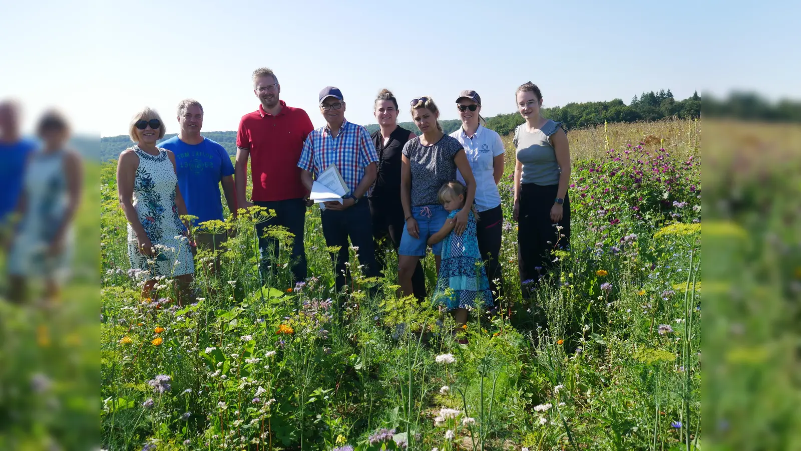 Claudia Friedrich (Stadtbauamt), Timo Hofmeyer (Landwirt), Rene Ritter (Regionaler Bauernverband Kurhessen e. V.), Jürgen Düster (Landkreis Kassel), Manuela Greipel (Naturpark Reinhardswald), Dr. Julia Rose-Schleich (Landkreis Kassel), Elena Meier (Büro (Bioplan), Lena Eckert (Naturpark Reinhardswald). (Foto: Stadt Hofgeismar)