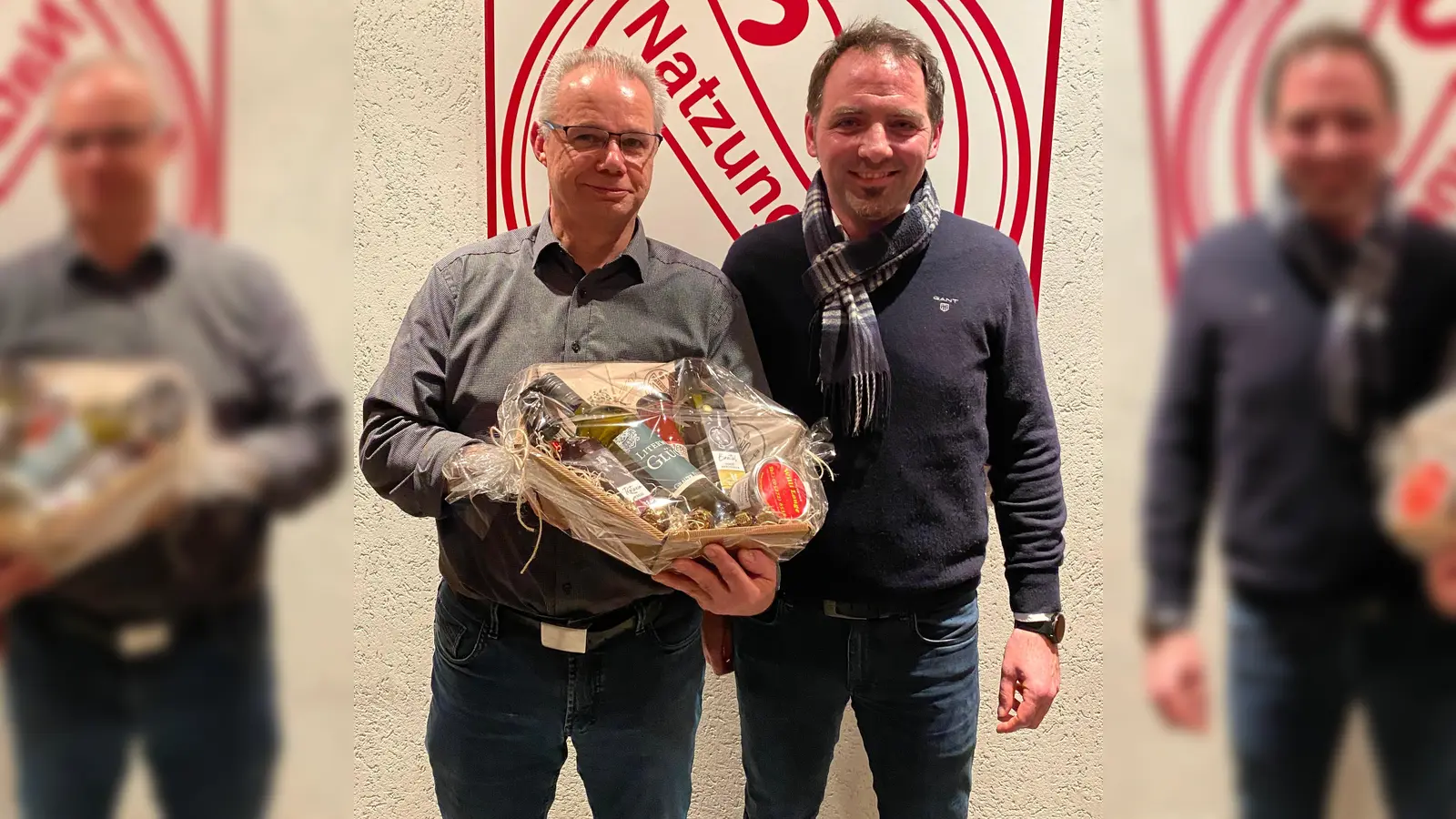 Amtsübergabe beim SV Natzungen: Nach 12 Jahren übergibt Andreas Böttcher (links) das Amt des ersten Vorsitzenden an Marcell Dürdodt. (Foto:  SV Natzungen / privat)