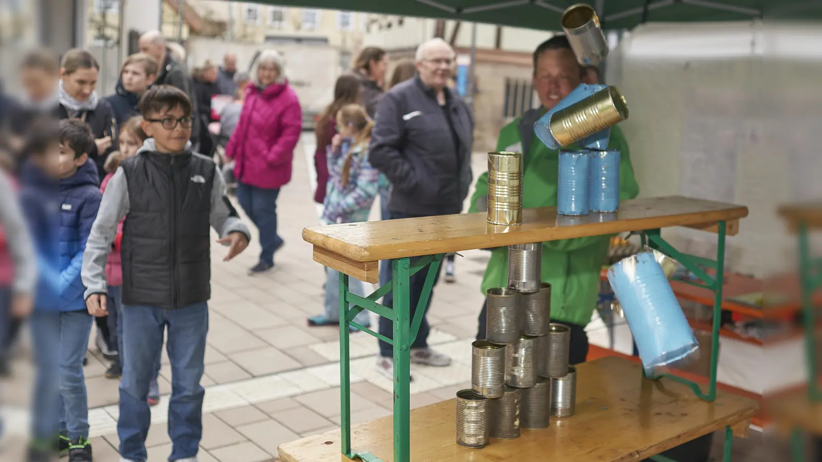 Viel los am kommenden Wochenende: Mit dem Würfelturmfest startet die Dornröschenstadt in die Stadtfestsaison – hier Bilder aus dem Jahr 2024. (Foto: Stefan Bönning)