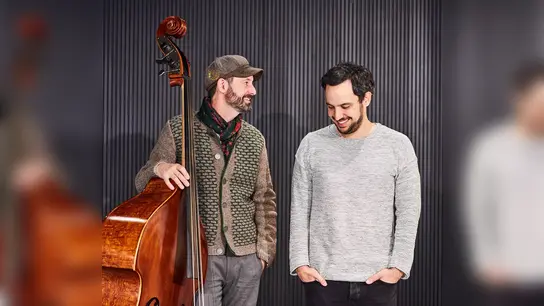 Nasim Kholti und Bassist Marcel Engler. (Foto: Nico Schwarz)