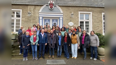 Die Mitglieder des Chores vor dem Haus Düsse, wo das Intensivwochenende stattfand. (Foto: privat)