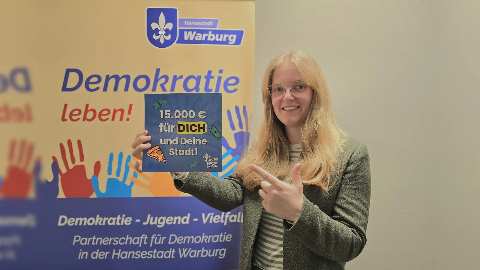 Welche Projekte möchten Jugendliche in Warburg umsetzen? Johanna Peine (federführendes Amt der PfD Warburg) lädt zum ersten Treffen des Jugendforums am 30. April ein. (Foto: Hansestadt Warburg)