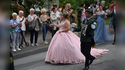 Impressionen vom großen Umzug zum Heimat- und Schützenfest Ovenhausen 2025. (Foto: Marc Otto)