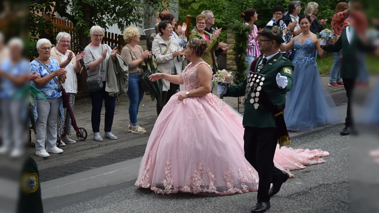 Impressionen vom großen Umzug zum Heimat- und Schützenfest Ovenhausen 2025. (Foto: Marc Otto)