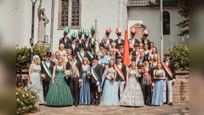 Alt- und Jungschützenhofstaat 2024 - 2026. (Foto: privat)