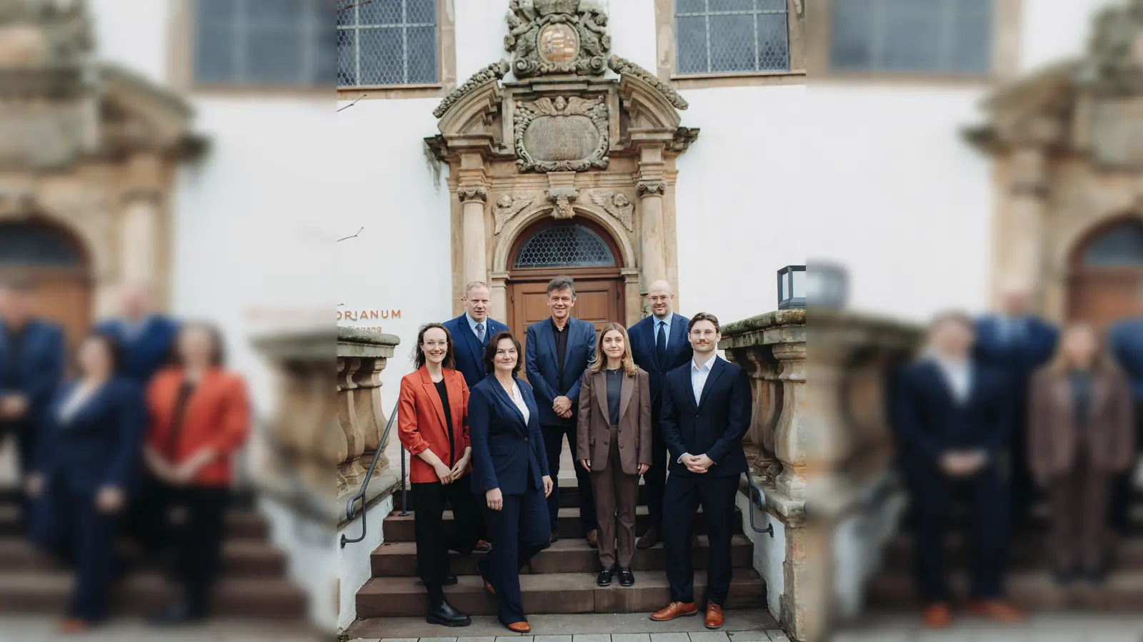 Machten beim Jahresempfang der Wirtschaftsjunioren die Klimakrise zum Thema (v.l.): Organisatorin Jacqueline Vossmann (WJ-Ressort Kultur&amp;Geselliges), Philipp Frahmke (Vorsitzender Wirtschaftsjunioren NRW), Anke Zillmann (Vorsitzende Wirtschaftsclub), Klimaforscher Dr. Udo Engelhardt, Clara Bickmann (Vorsitzende Wirtschaftsjunioren), Raphael Rosenstein und Patrick Obornik (beide Vorstand Wirtschaftsjunioren). (Foto: Christin Schroeder @christins.au, Christin Schroeder @christins.augenblick)