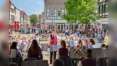 Impression von vorangegangenen Kurkonzerten. (Foto: Stadt Brakel)