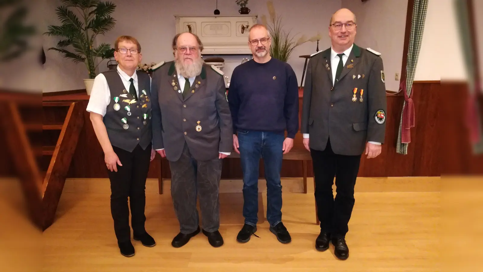 V.l.: Silke Klages (Stellv. Vorsitzende), Ulrich Brömsen, Karl-Heinz Schlue und Kai Zimmermann (1. Vorsitzender). (Foto: privat)