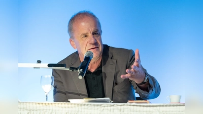 Hubertus Meyer-Burckhardt wird aus seinem neuen Buch vorlesen. (Foto: Christophe Gateau/dpa)