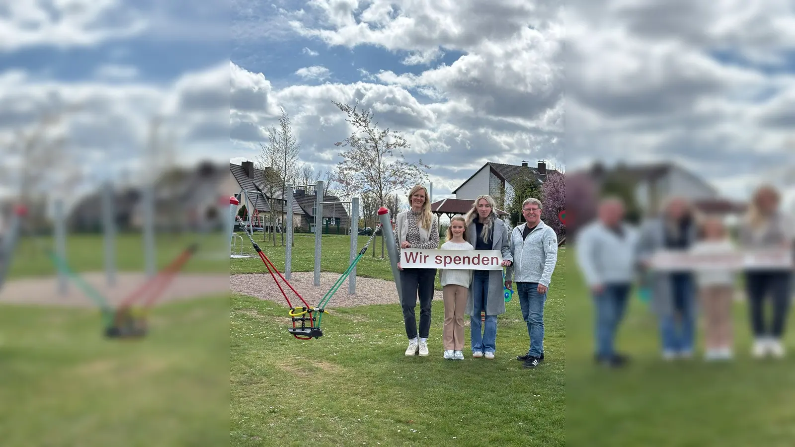 V.l.: Jennifer Amthor-Rasche, Tochter Ylvie, Valentina Cloidt beide Veranstalter Babybasar und Ortsvorsteher Werner Dürdoth. (Foto: privat)