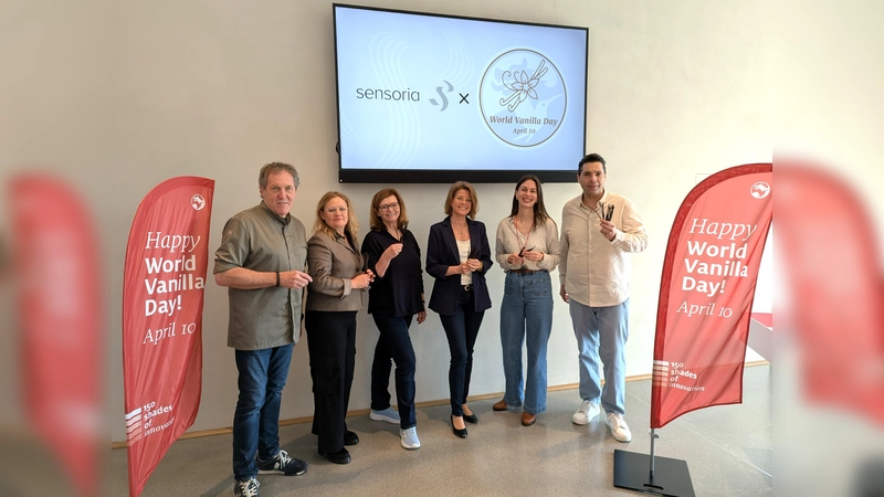 V.l.: Uwe Multhoff (Weserhotel Schwager), Sensoria Team: Rima Alisauskiene, Stefanie Wagener, Barbara Richter, Ann-Kathrin Otte und Dominik Rzepka (Symrise AG). (Foto: Stadtmarketing Holzminden)