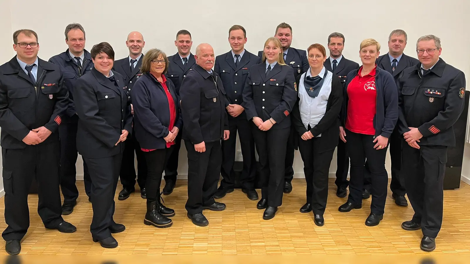 (v.l.) Christoph Iba, Ulf Lucas, Jana Hassenpflug, Timo Wegner Ellen Hofeditz, Christian Lenzing, Bodo Gerland, Yannik Linge, Janika Salfer, Max Wieners,Claudia Neumann, Carsten Neumann, Miriam Rudolph, Dennis Gerland, Andreas Rudolph.<br> (Foto: Michael Gerland)