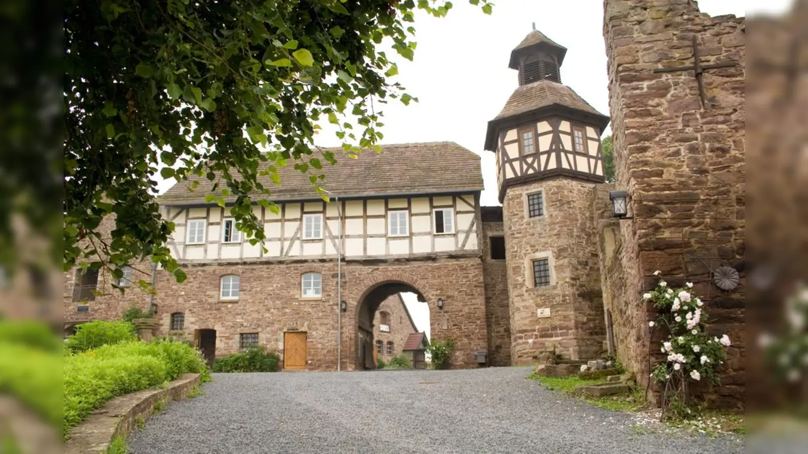 Im Wasserschloss Wülmersen wird anlässlich des Tages der Burgen und Schlösser ein abwechslungsreiches Programm geboten.  (Foto: Landkreis Kassel)