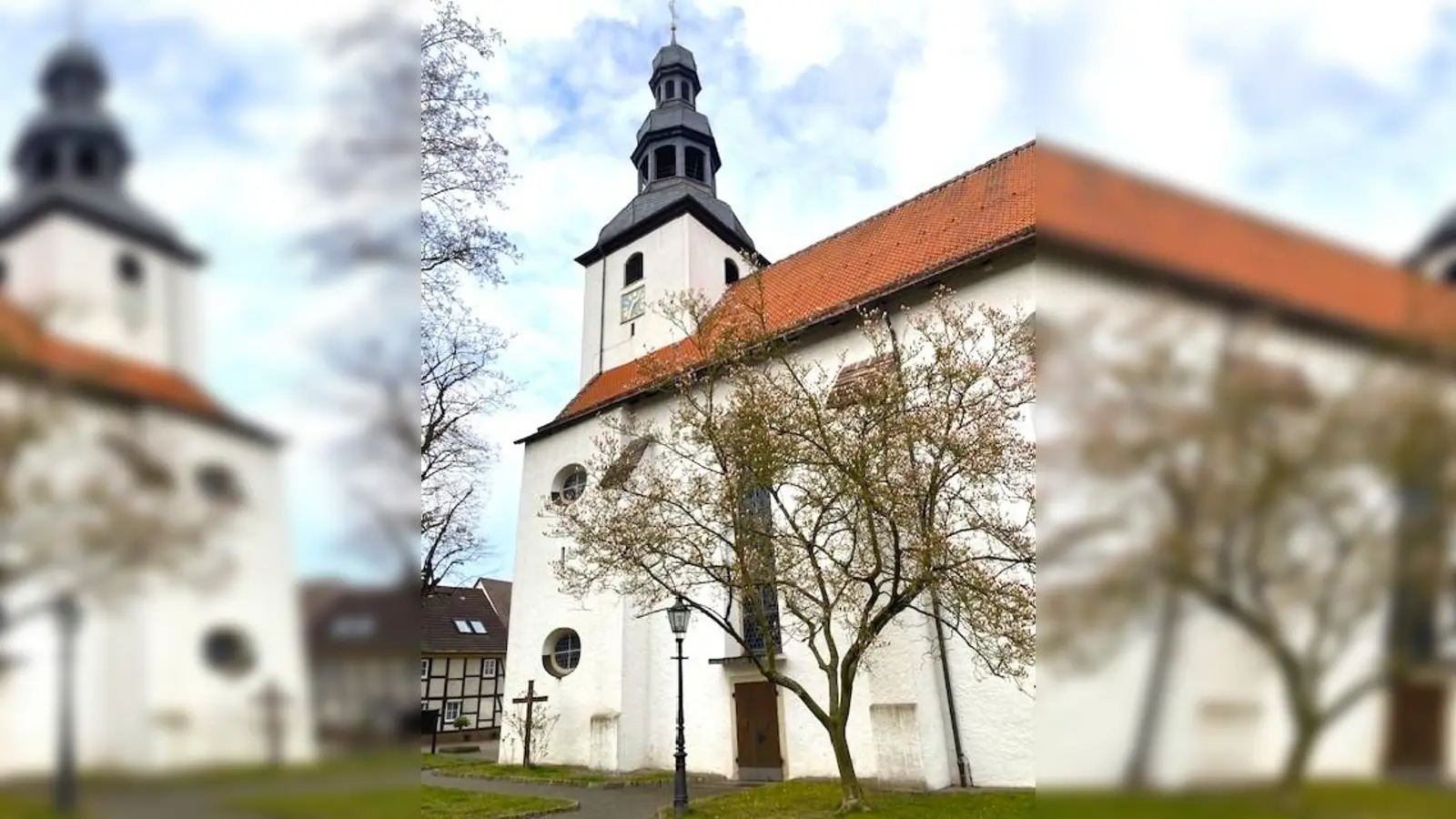 Kath. Pfarrkirche Beverungen (Foto: Pfarrei Heiligste Dreifaltigkeit)