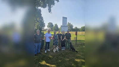 Die Hundewiese wurde eröffnet. (Foto: privat)