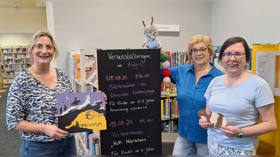 V.l.: Die Mitarbeiterinnen der Stadtbücherei Höxter Claudia Büker, Elke Maletz und Leiterin Christiane Bode freuen sich auf den „Sommerspaß in der Bücherei“ – ein kleines, aber feines Ferienprogramm für Kinder mit Geschichten, Spielen und Bastelaktionen. (Foto: Stadt Höxter)