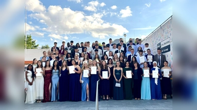 Die Absolventinnen und Absolventen der vier 10 Klassen.  (Foto: Sekundarschule)