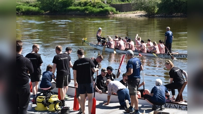 Eindrücke vom Blütenfest, dem Drachenbootrennen und dem Jubiläum des Wassersportvereins Breitensport<br> (Foto: Barbara Siebrecht)