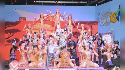 Der Showtanz der Gruppe DIWA bei der Jubiläumsprunksitzung des CVWB griff das Thema „König der Löwen“ auf.  (Foto: Barbara Siebrecht)