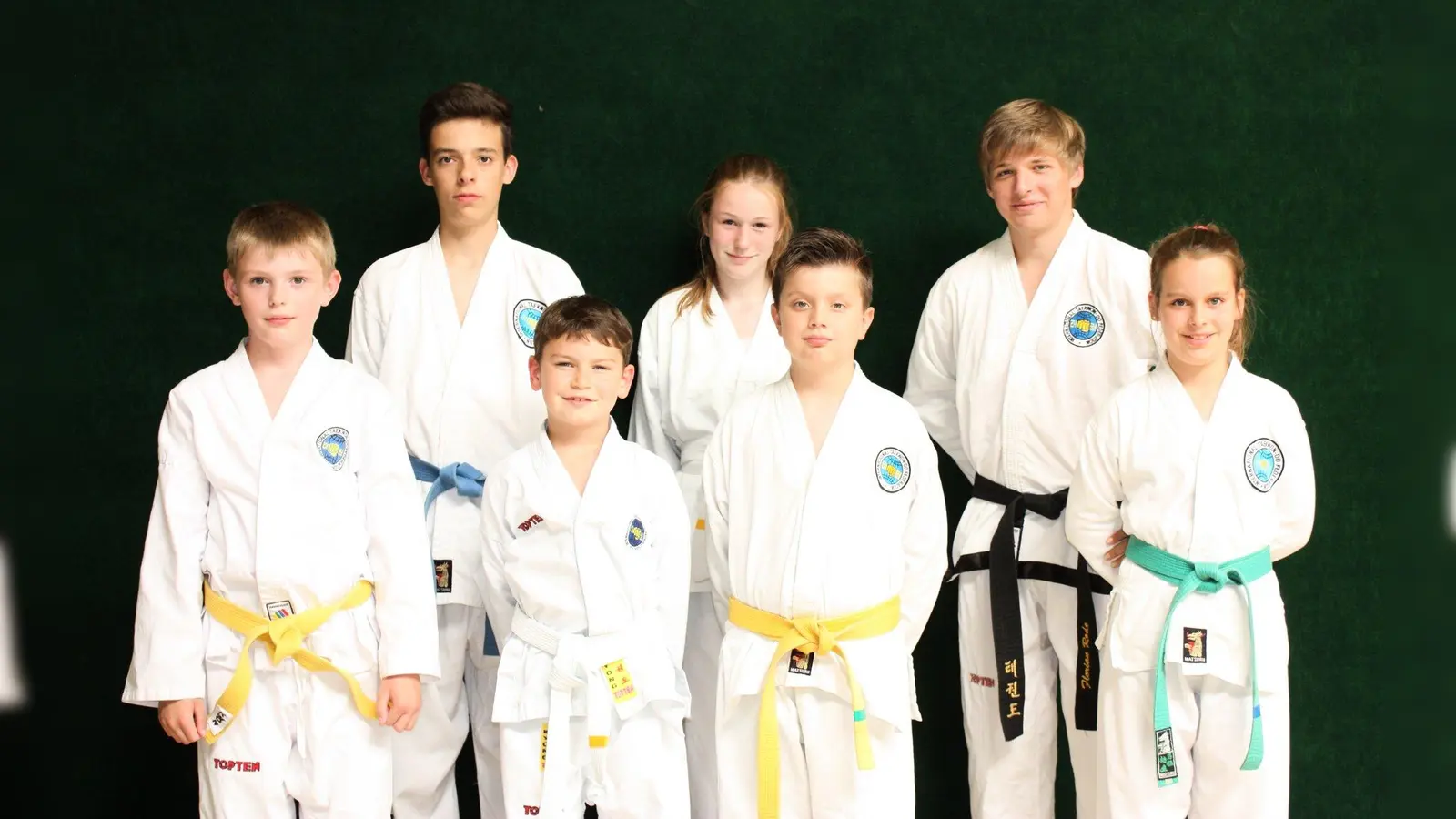 (v.l.) Kai Topp, Robin Jünemann, Jonas Groppe, Jacqueline Topp, Florian Schäfer, Florian Rode (Trainer) und Lisa Jünemann. (Foto: Foto: TuS Amelunxen)