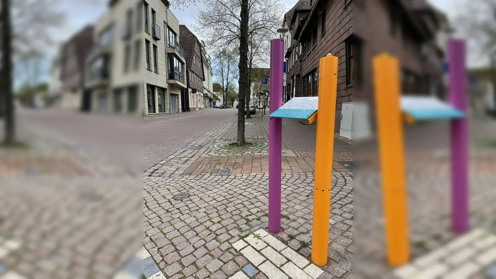 Die frisch lackierten Duft-Stelen beleben das Stadtbild. (Foto: privat)