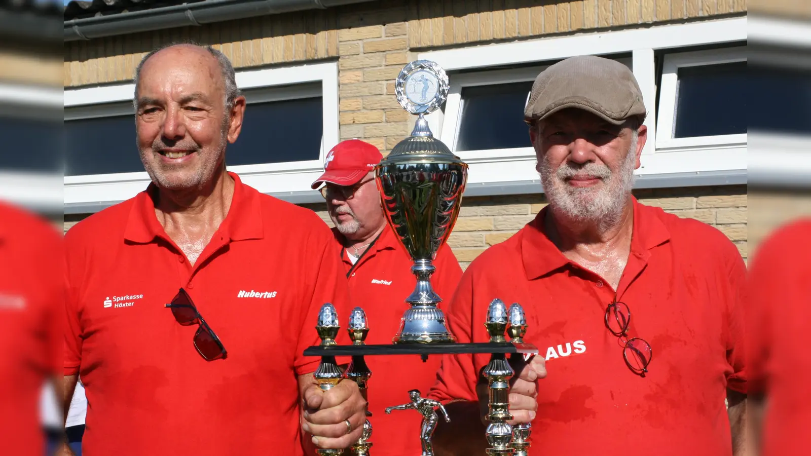 Hubertus Hartmann, Turnier-Leiter Winfried Gawandtka, Klaus Jürgens. (Foto: BSG/privat)