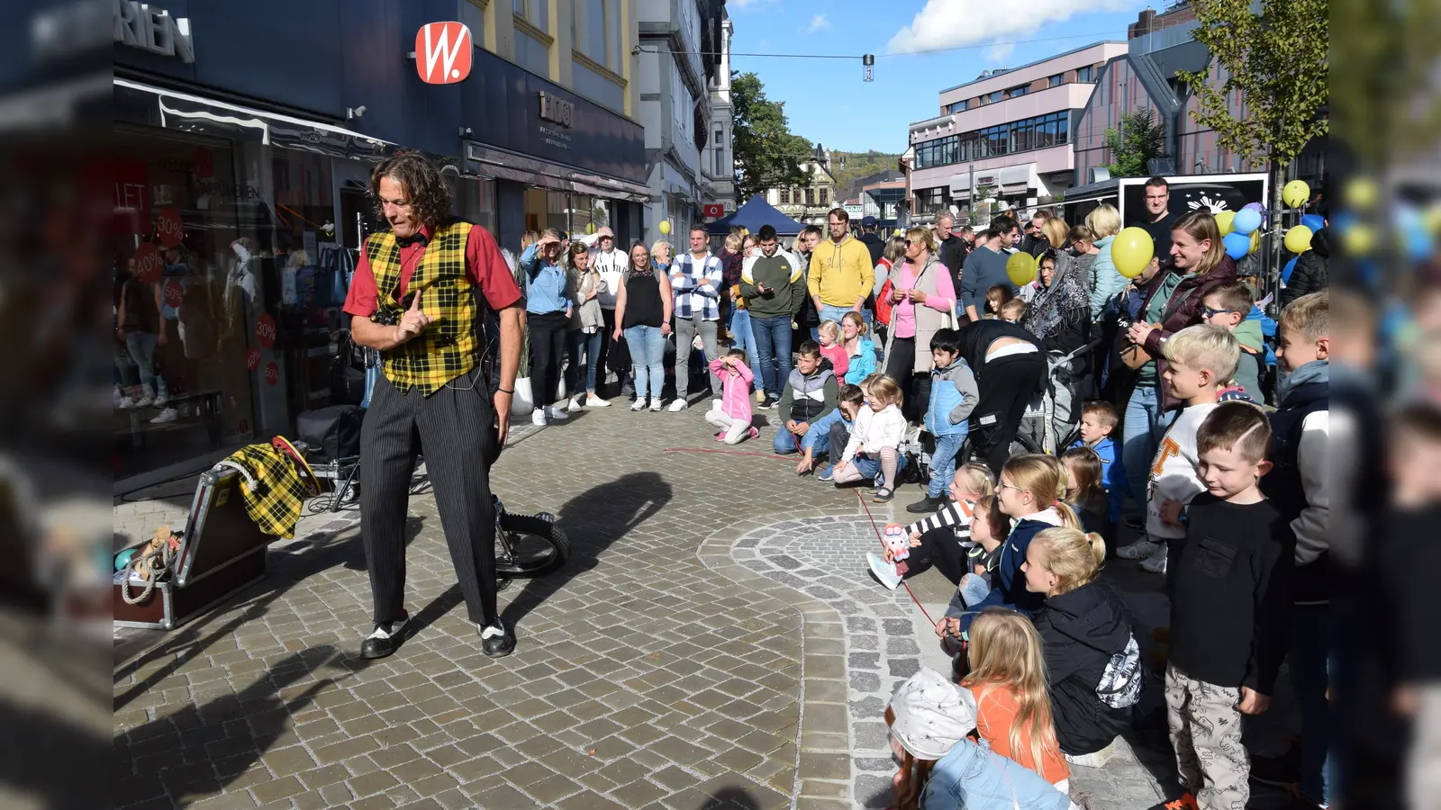 Kein Event aus der Schatzkiste der Weserstadt versteht es so sehr, den kleinen Besuchern ein Lachen zu entlocken, wie der Höxteraner Märchensonntag. (Foto: Marc Otto)