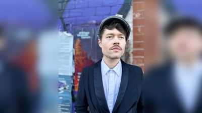 Dennis Wenzel ist die Stimme von Hinterhofjazzonette. (Foto:  c Dennis Wenzel)