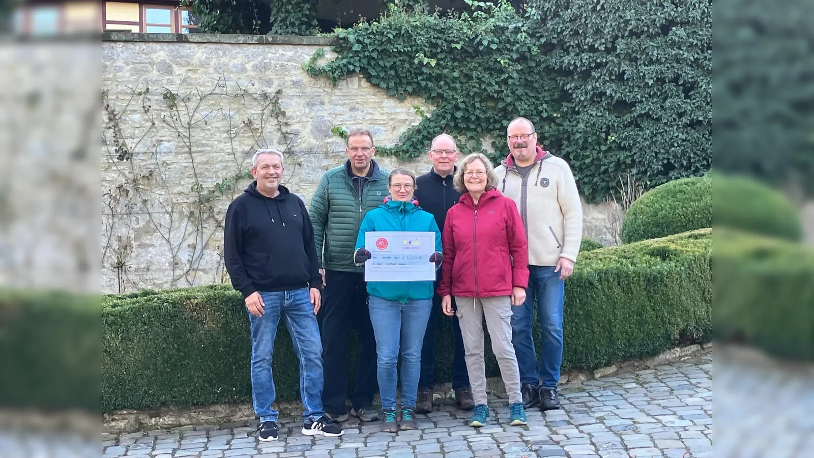 V.l.: Stefan Rose, Klaus Martin Busch, Katharina Griesel (Kleine Riesen), Klaus Weigelt, Ulrike Weigelt, Jörg Pöhner. (Foto: privat)