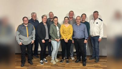 Engagieren sich für Rösebeck (v.l.): Jens Nutt, Hubertus Becker, Kathrin Lages, Frank Boenke, Kristin Rose, Heidi Stoppelkamp, Stefan Wäsche, Dietmar Werner, Daniel Kootz und Wolfgang Rose. (Foto: privat)