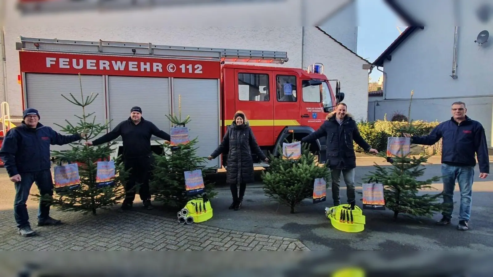 Soendenübergabe an die Löschgruppe Dalhausen. (Foto: Foto: Löschgruppe Dalhausen)