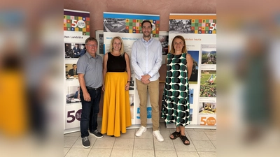 V.l.: Werner Dürdoth, stellv. Landrat, Irina Sander, Heimleitung Hesena, Hendrik Köplin und Andzelika Kassan, Tourismus Orgelstadt Borgentreich. (Foto: privat)