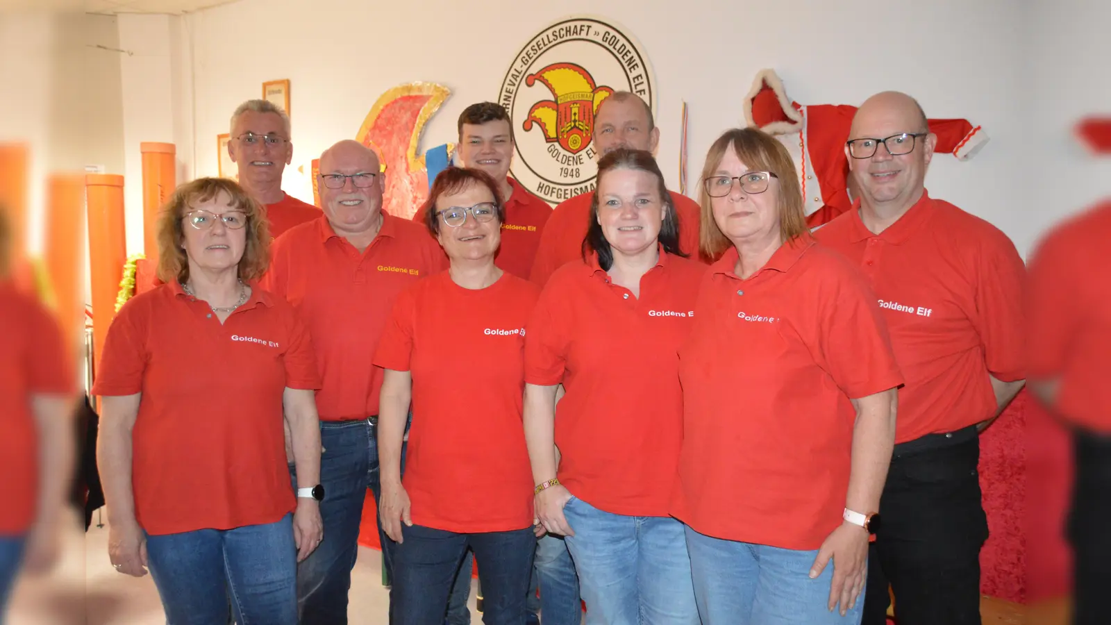 Dagmar Hotz, Michael Hotz, Erwin Aßhauer, Ina Wittmis, Maximilian Stark, Stefan Siebert, Bettina Stark, Michaela Rohrbeck, Christian Stark. (Foto: Goldene Elf)