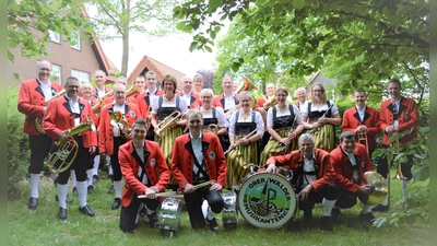 Die Oberwälder Musikanten begrüßen den Frühling. (Foto: privat)