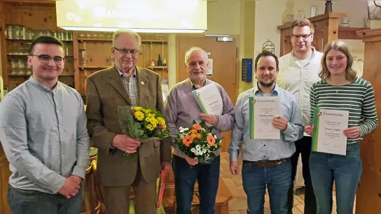 Wilhelm Hackl (2. Vorsitzender), Martin Tigges, Helmut Böddeker, Sebastian Schäfer, Michael Müller (1. Vorsitzender) und Franca Neujahr. (Foto: privat)