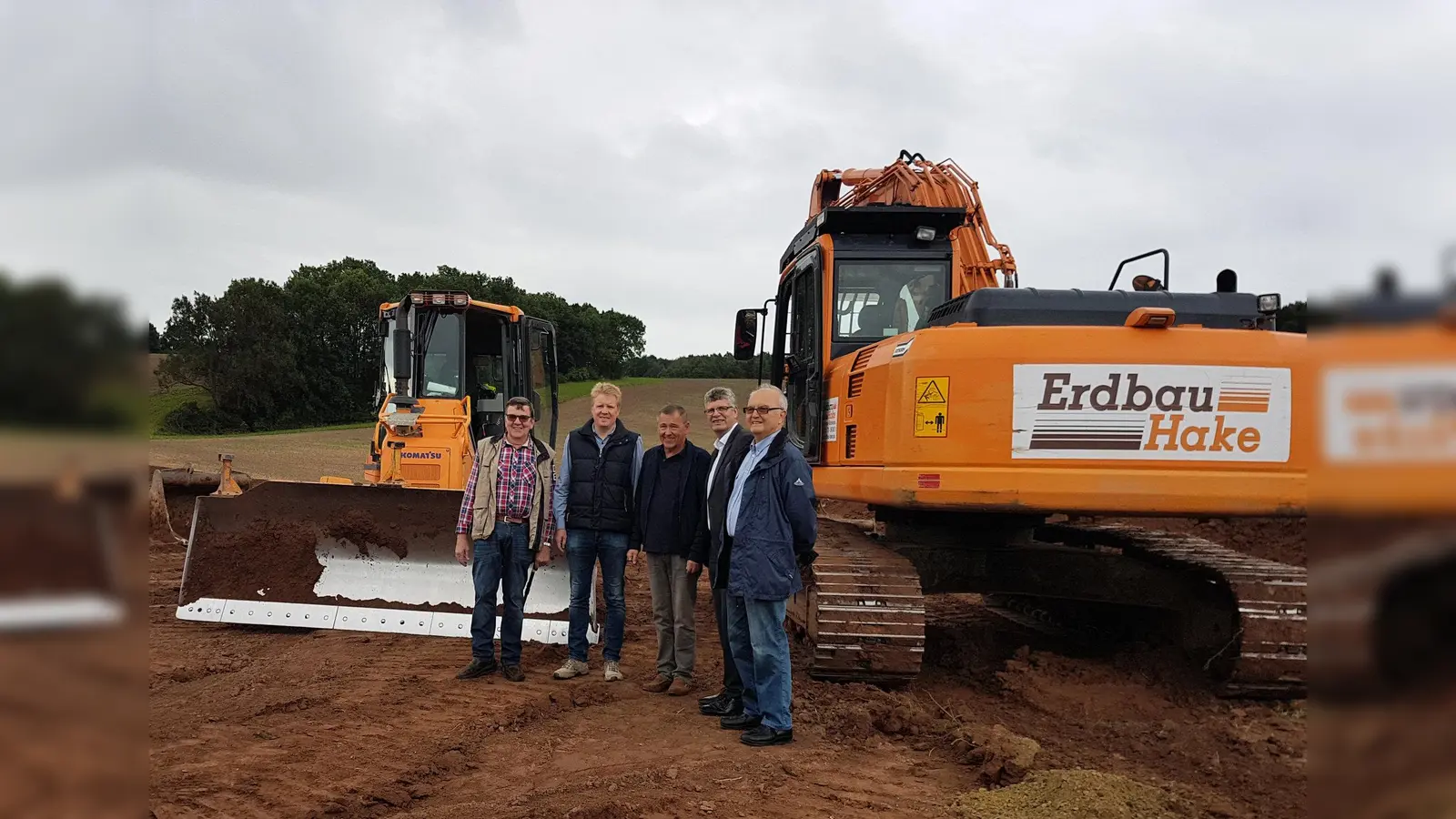 Vorstandsmitglied Hans-Theo Wille, BZA-Vorsitzender u. Vorstandsmitglied Klaus-Dieter Thesing, CDU-Vorsitzender Ludger Haneke, MdB Christian Haase und ehemaliges CDU-Vorstandsmitglieder Hans Krieger. (Foto: Foto: privat)