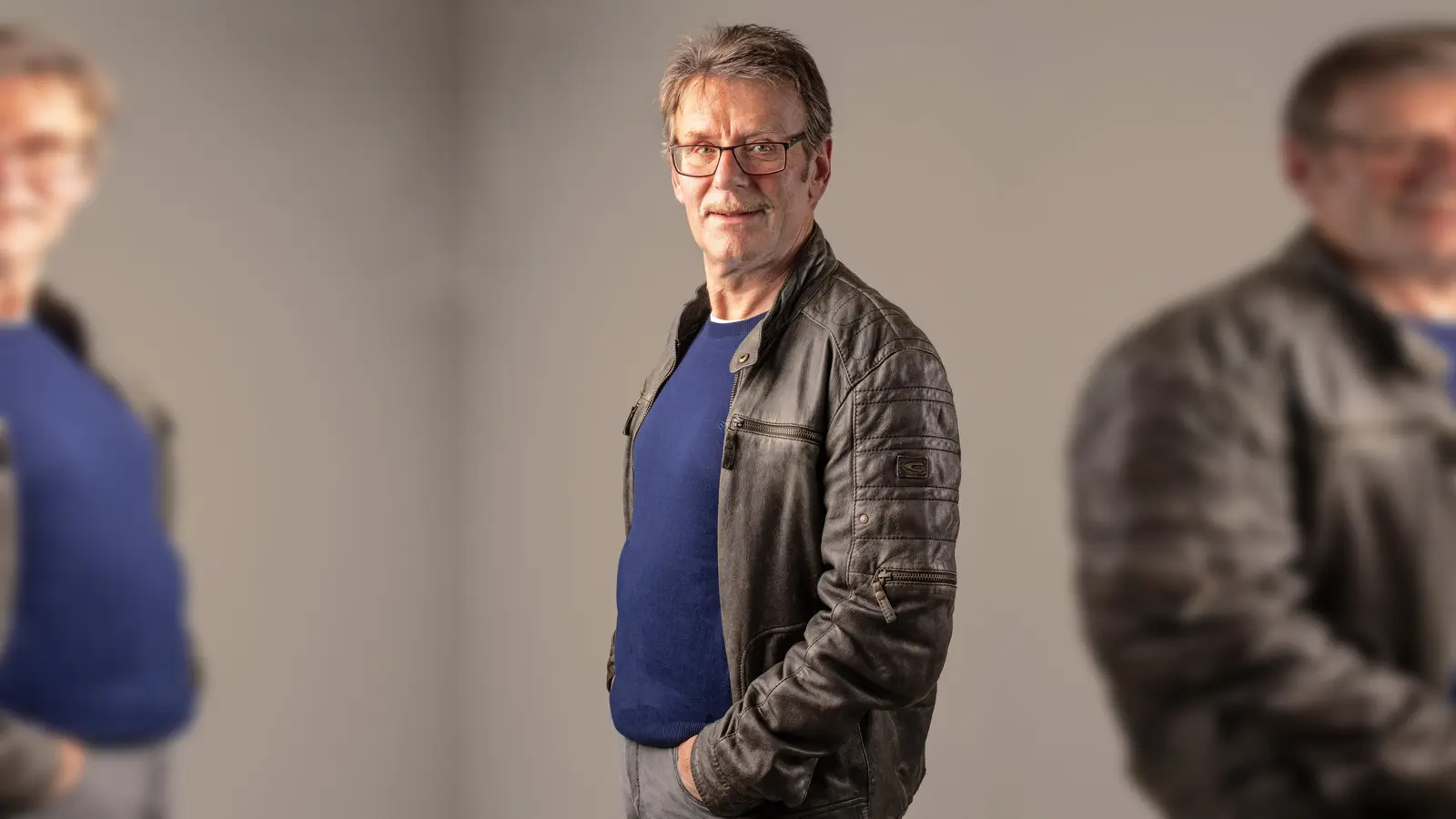 Der Krimiautor Roland Lange liest in der Stadtbücherei Höxter. (Foto: Prilop Fotografie)