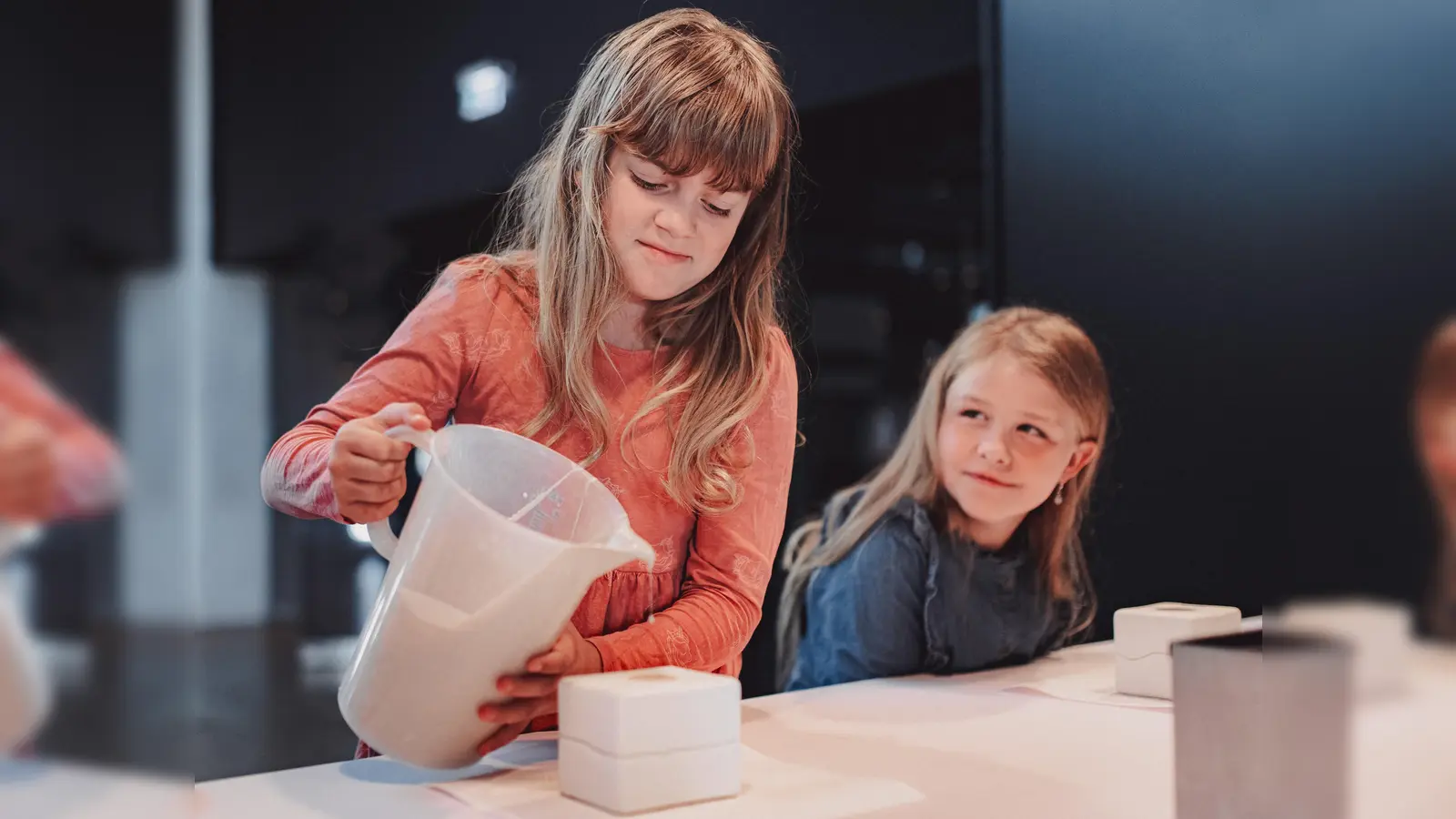 Beim Porzellangießen. (Foto: privat)