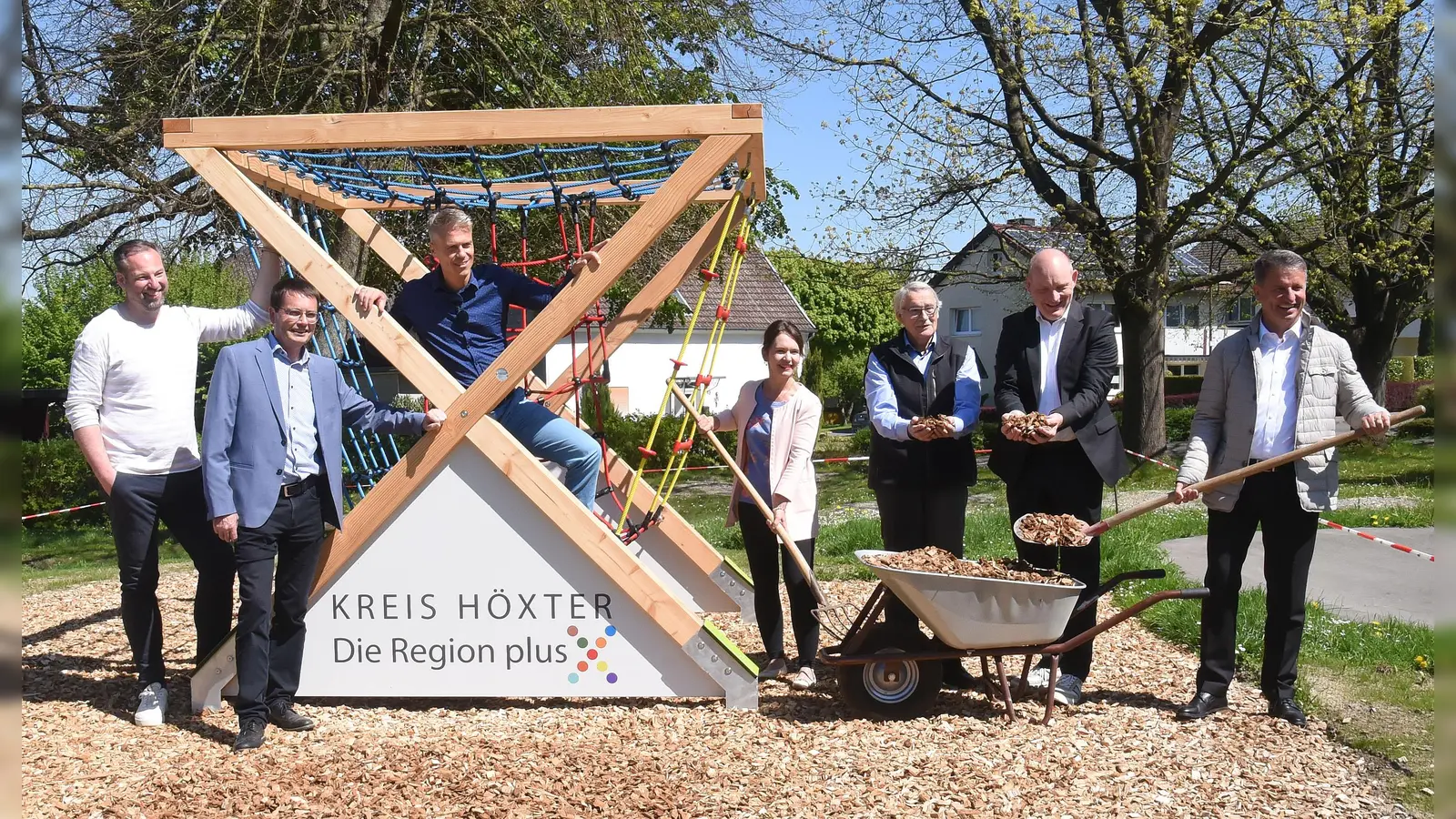 Das neue Spielgerät „Quatrix” hat die Bürgerwiese Bredenborn beim Spielplatzwettbewerb 2024 im Kreis Höxter gewonnen und wird dort schon bald für strahlende Kinderaugen sorgen. (Foto: Kreis Höxter)