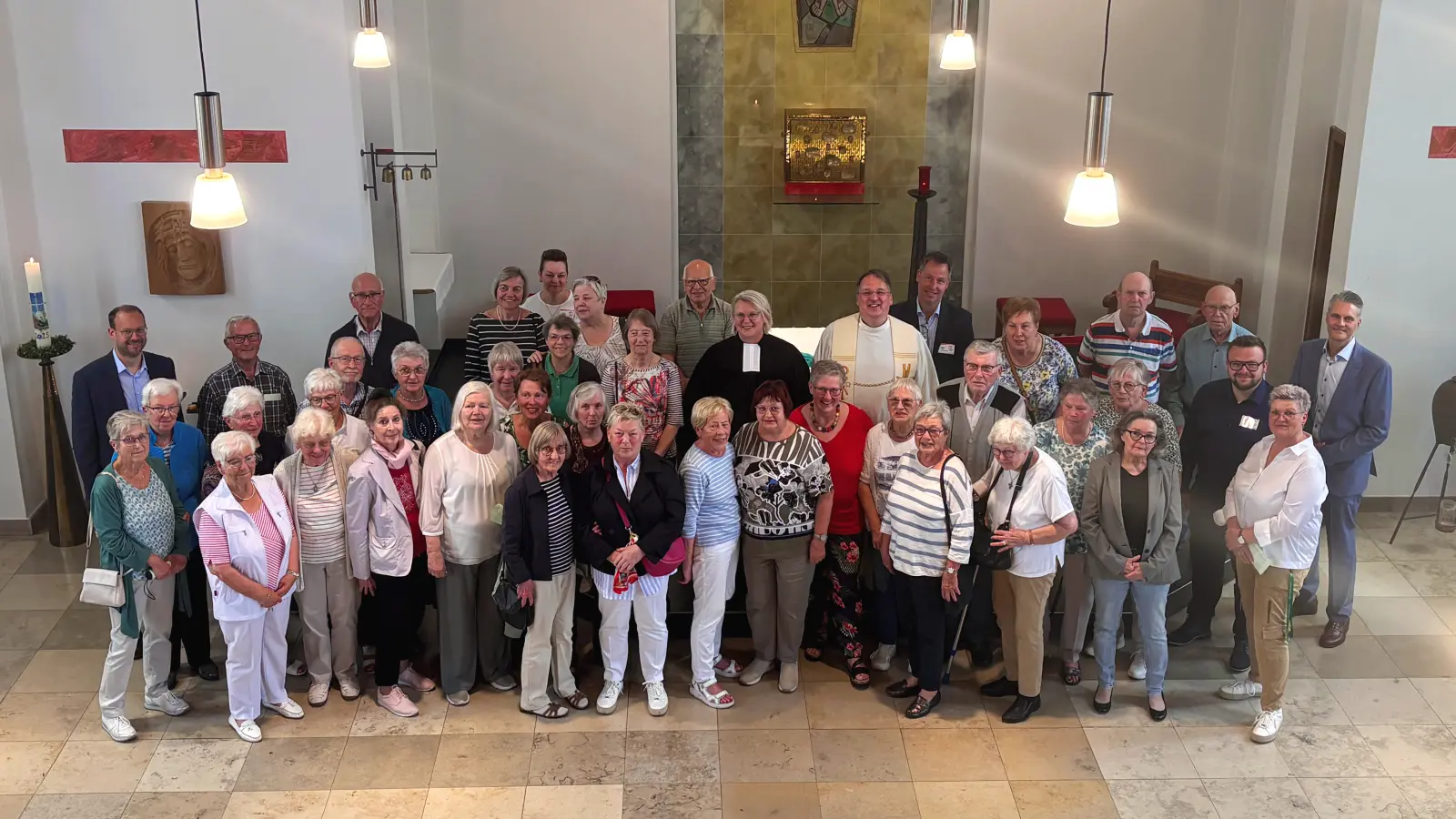 Die Ehrenamtlichen der Besuchsdienste der KHWE treffen sich in diesem Jahr im St. Nikolai Seniorenhaus in Höxter. (Foto: KHWE)