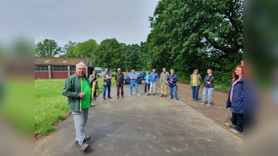 Schwalbenhaus eingeweiht (Foto: Stadt Immenhausen)