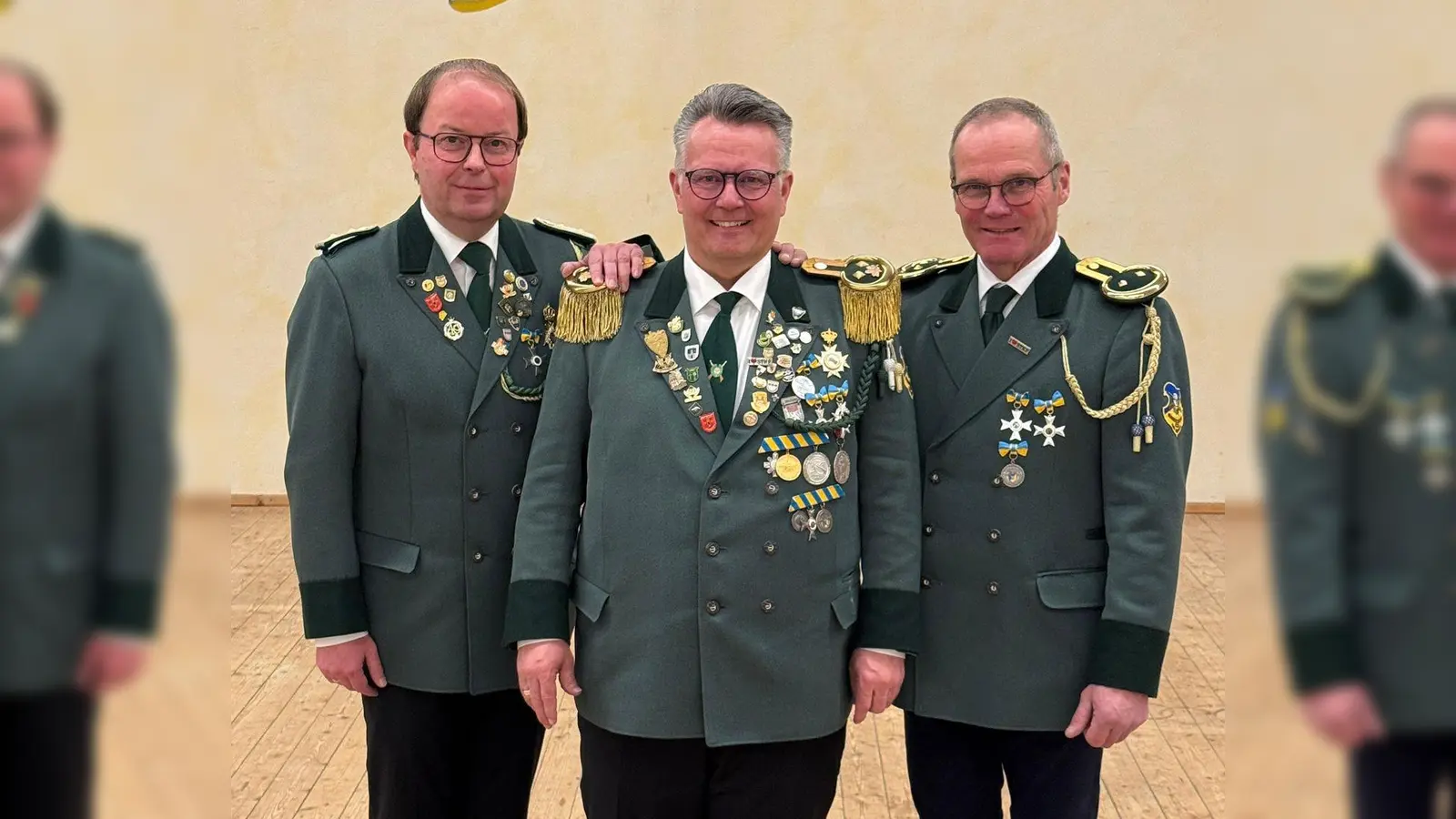 Der geschäftsführende Vorstand (v.l.) Jörg Schrader (Schriftführer), Franz Streitbürger (Oberst) und Heinz-Erhard Ridder (Rechnungsführer). (Foto: Bürgerschützengilde Bad Driburg / privat)
