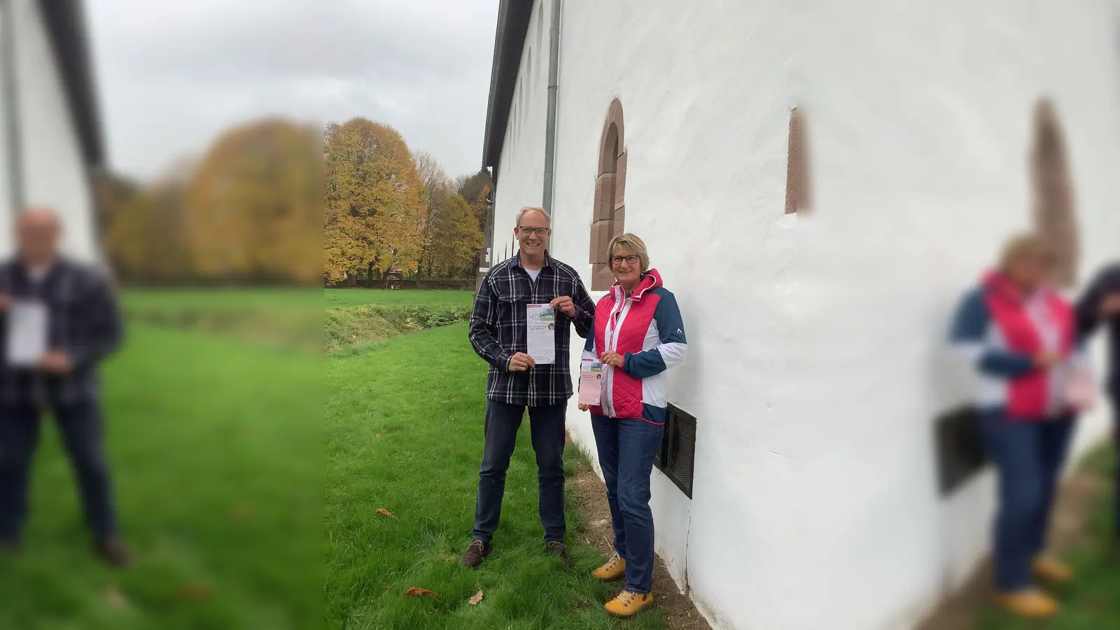 Hermann Welling und Claudia Pelz-Weskamp freuen sich auf den Vortrag über das mittelalterliche Klosterleben ihres Heimatortes. (Foto: F. Vieth)