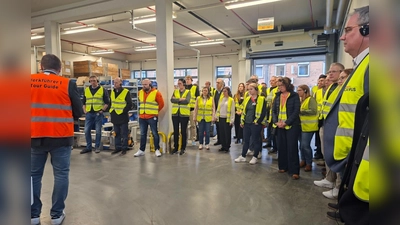 Highlight war die Betriebsführung durch die Wärmepumpenproduktion der STIEBEL ELTRON GmbH &amp; Co. KG. (Foto: Stadtmarketing Holzminden GmbH)