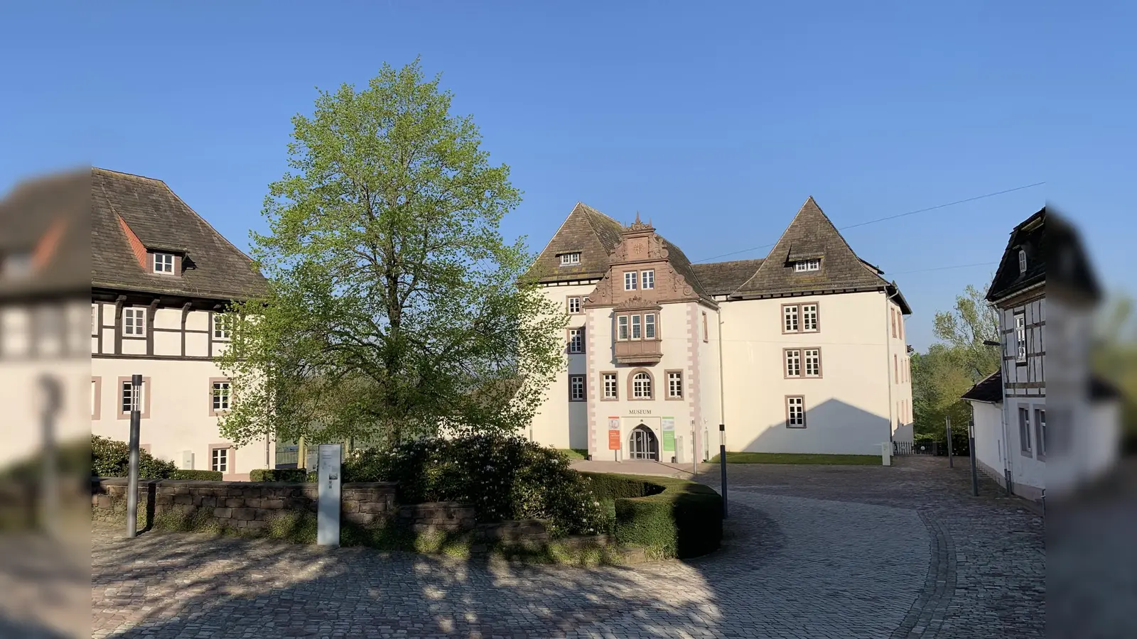 Das Museum Schloss Fürstenberg im Frühling. (Foto: Museum Schloss Fürstenberg)