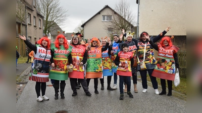 Straßenkarneval erobert Höhendorf. (Foto: Marc Otto)