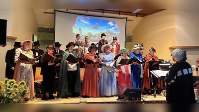 Alle Chöre beim gemeinsamen Singen. (Foto: Andrea Krull)