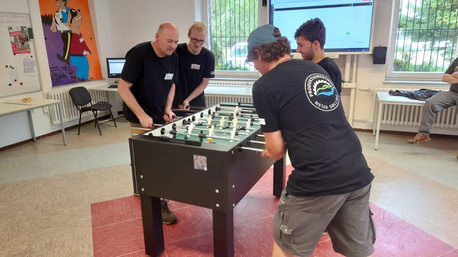 Das Kicker-Turnier im Rahmen der Feierlichkeiten begeisterte die Teilnehmenden. (Foto: KVHS Holzminden)