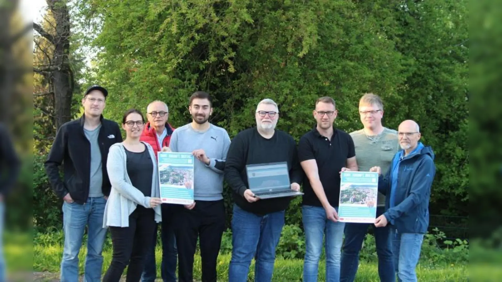 Die Lotsen (v.l.): Stefan Köneke, Andrea Überdick, Rainer Brinkmann, Ali Barak, Uwe Cebul, Nico Überdick, Manuel Bachmann und Dirk Böhmer.  (Foto: privat)